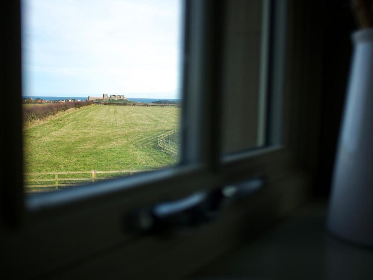 The Chimney Villa Bamburgh Exteriör bild